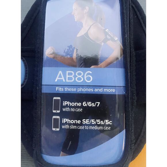 Tune Belt Sport Armband For iPhone AB86 Black NEW - Picture 3 of 5